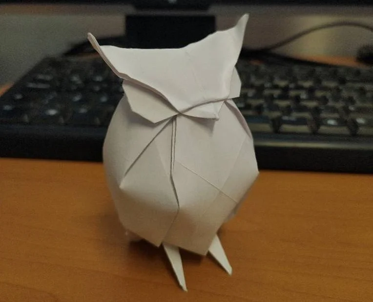  An Owl with a great 3D look, really smooth and clean looking. 